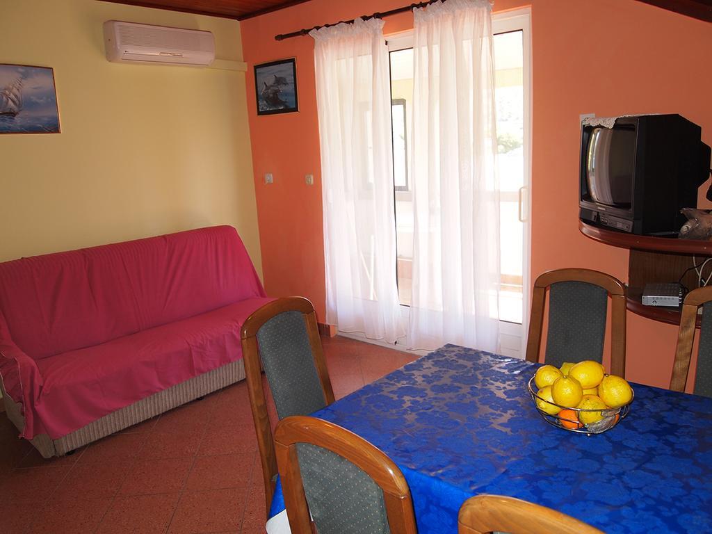 Apartmani Delfin Grebaštica Exteriör bild