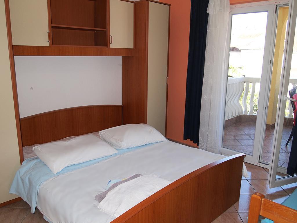 Apartmani Delfin Grebaštica Exteriör bild