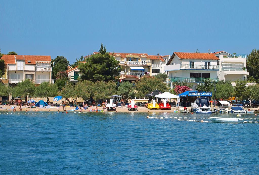 Apartmani Delfin Grebaštica Exteriör bild